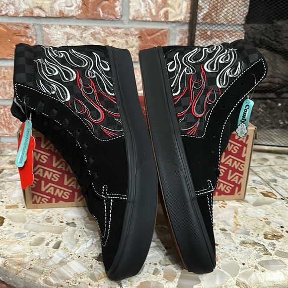 Vans Comfy Cush Ignition black black embroidered flames - Picture 5 of 9